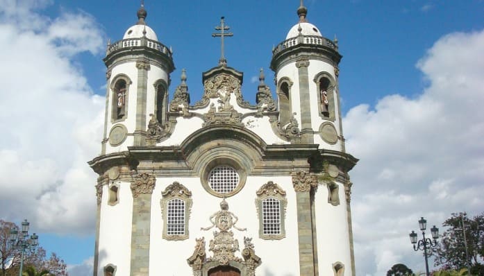 Minas Gerais Históricas com Inhotim | 6 dias e 5 noites